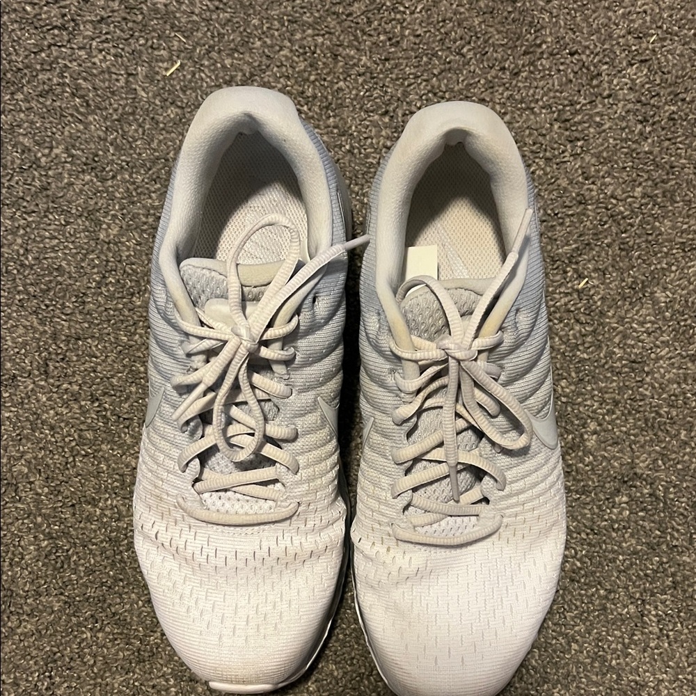 Nike Airmax Light Gray and white Running Shoes - Picture 8 of 9